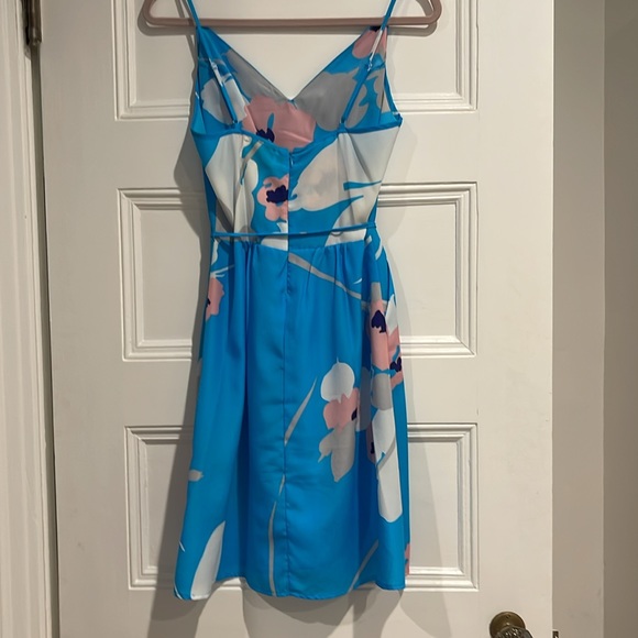 Yumi Kim Goddess Floral Faux Wrap dress XS - Picture 5 of 10